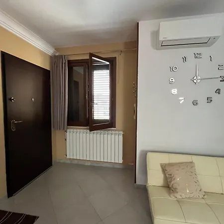 Holiday home Aprile Apartament *
